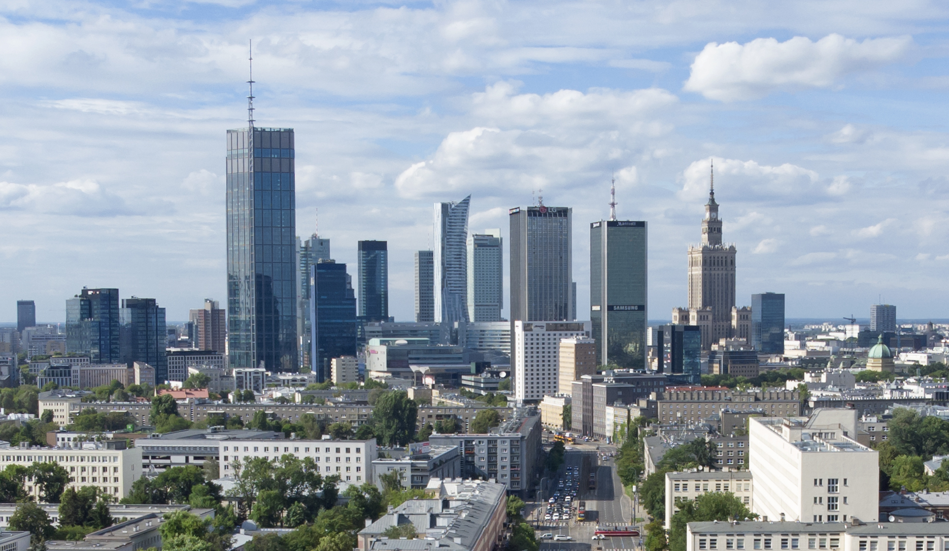 Working in Poland: How Freelancers, Contractors and Companies Operate Legally with EOR