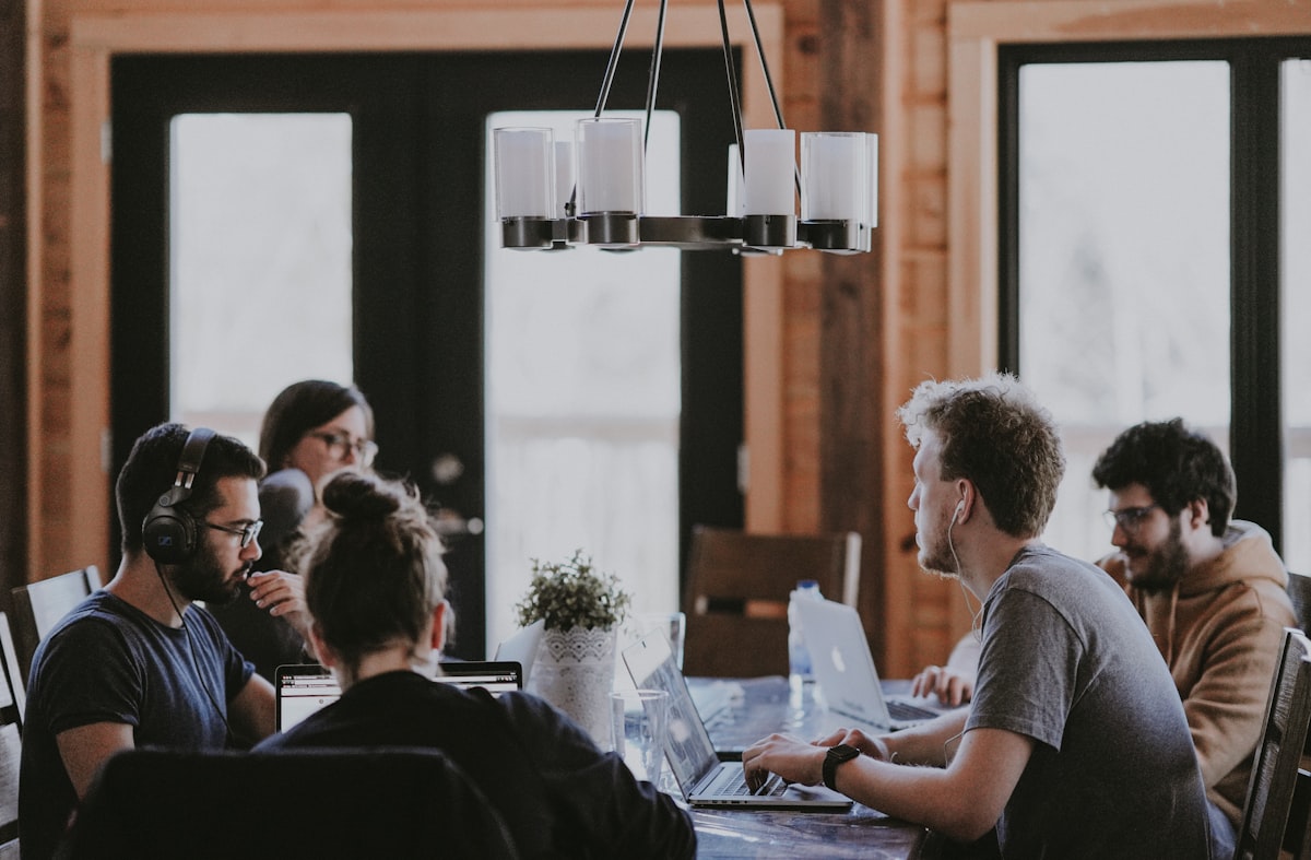 travail en équipe freelance et télétravail