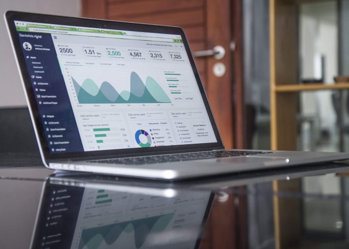 NOTRE SÉRIE « LES MÉTIERS QUI ONT LE VENT EN POUPE » :  Le métier du ou de la Data Scientist