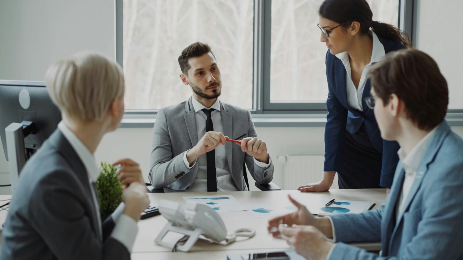 Trouver ses premiers clients en portage salarial : les méthodes qui fonctionnent vraiment