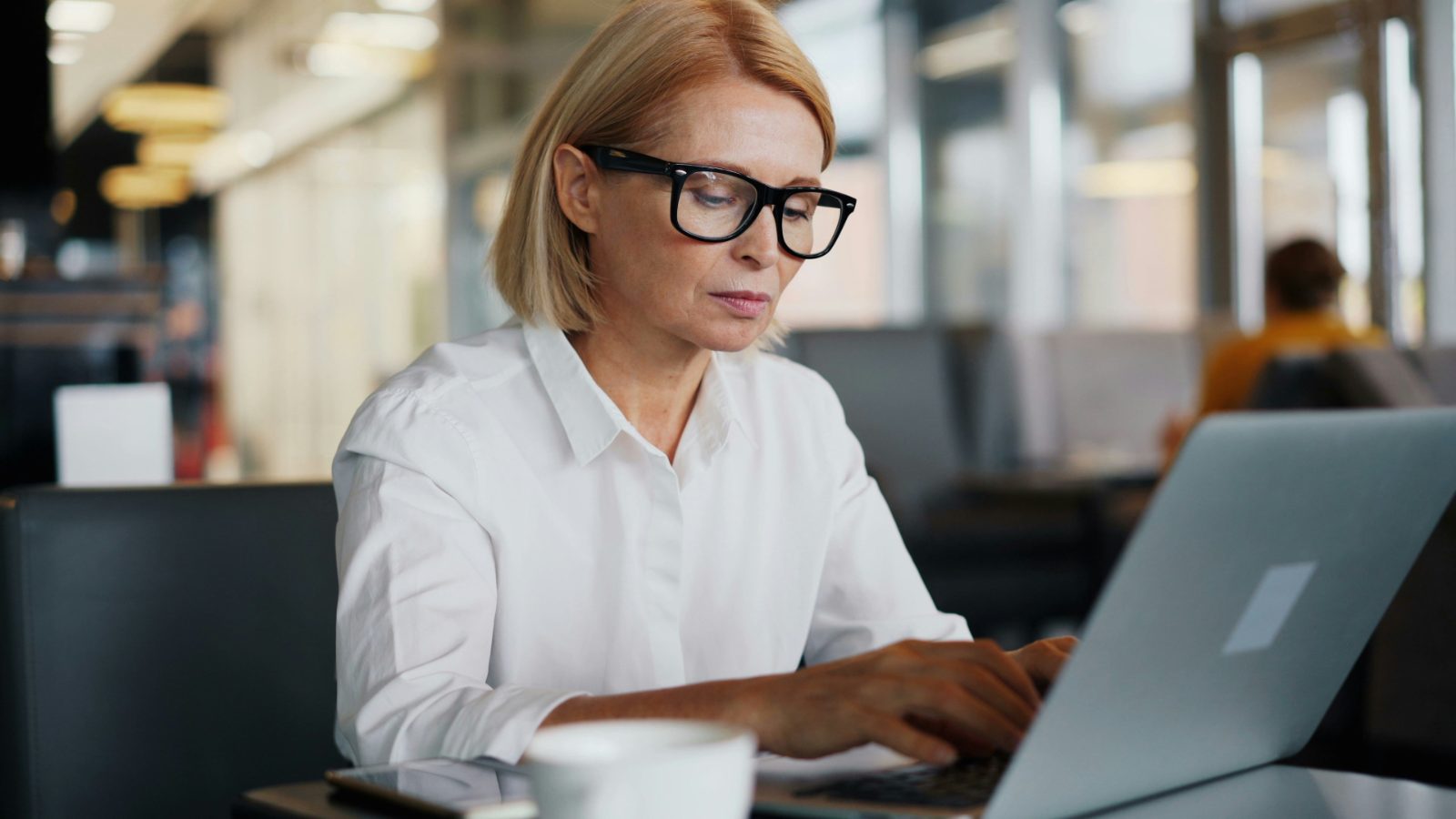 Expert du portage salarial pour les seniors